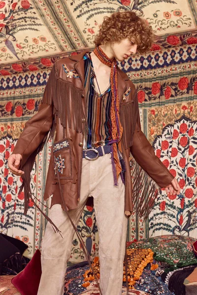 Look 3